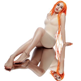 Ava Max feet photo thumbnail