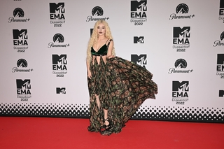 Ava Max feet photo thumbnail
