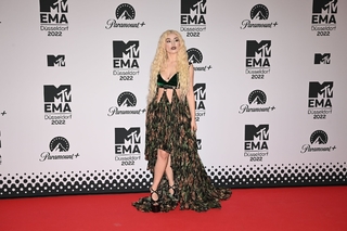 Ava Max feet photo thumbnail