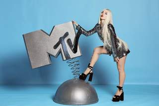 Ava Max feet photo thumbnail
