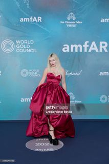 Ava Max feet photo 2