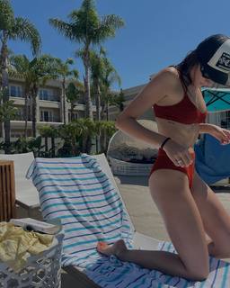 Ava Michelle feet photo thumbnail