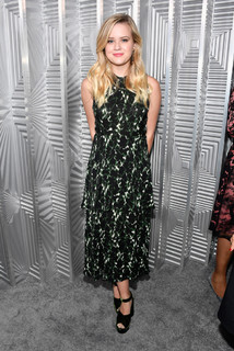 Ava Phillippe feet photo thumbnail