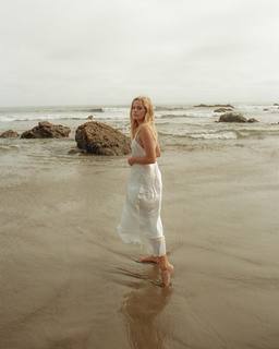 Ava Phillippe feet photo thumbnail