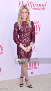 Ava Phillippe feet photo thumbnail