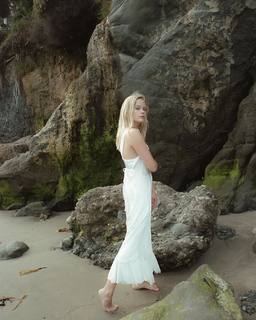 Ava Phillippe feet photo thumbnail