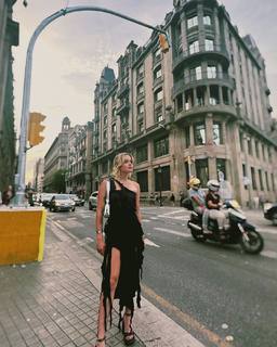 Ava Phillippe feet photo thumbnail