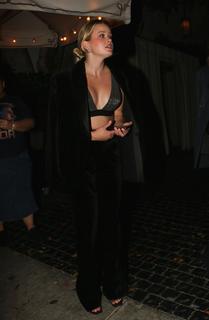 Ava Phillippe feet photo thumbnail