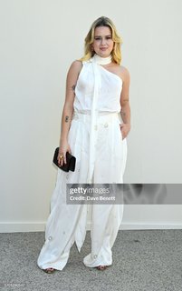 Ava Phillippe feet photo thumbnail