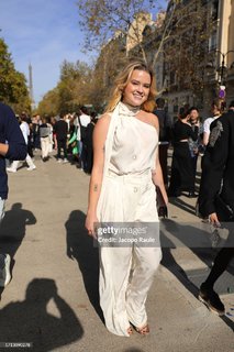 Ava Phillippe feet photo thumbnail