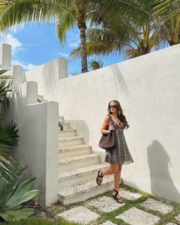 Ava Phillippe feet photo thumbnail