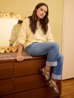 Ava Phillippe feet photo thumbnail