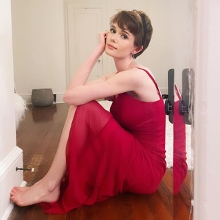Avalon Warren feet photo 11