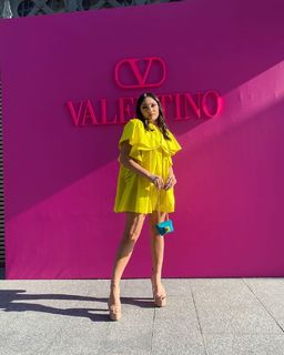 Avani Gregg feet photo thumbnail