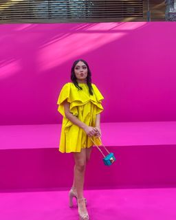 Avani Gregg feet photo thumbnail