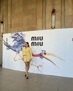 Avani Gregg feet photo thumbnail