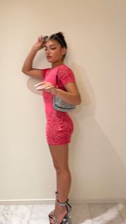 Avani Gregg feet photo thumbnail