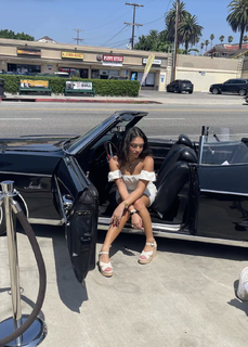 Avani Gregg feet photo thumbnail