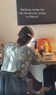 Avani Gregg feet photo thumbnail