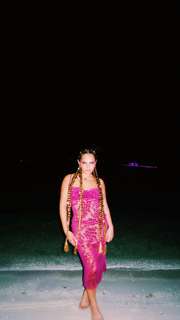 Avani Gregg feet photo thumbnail