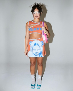 Avani Gregg feet photo thumbnail