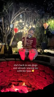 Avani Gregg feet photo thumbnail