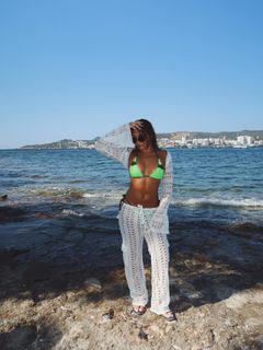 Avani Gregg feet photo thumbnail