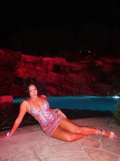 Avani Gregg feet photo thumbnail