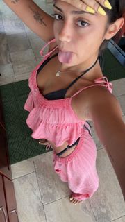 Avani Gregg feet photo 6