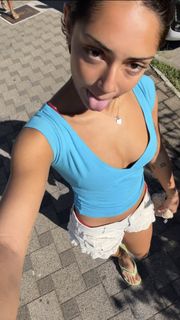 Avani Gregg feet photo 14