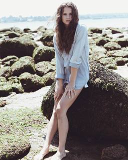Avery Konrad feet photo 4
