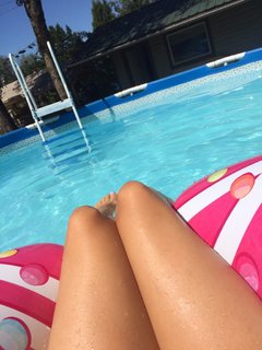 Avery Konrad feet photo 16