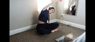 Avia Butler feet photo 2