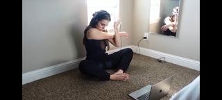 Avia Butler feet photo 3