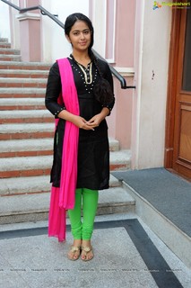 Avika Gor feet photo 9