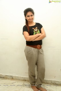 Avika Gor feet photo 3