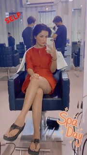 Avneet Kaur feet photo thumbnail