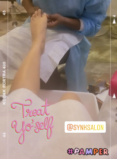 Avneet Kaur feet photo thumbnail