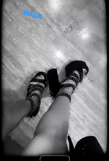 Avneet Kaur feet photo thumbnail