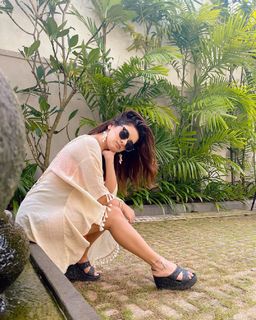 Avneet Kaur feet photo thumbnail