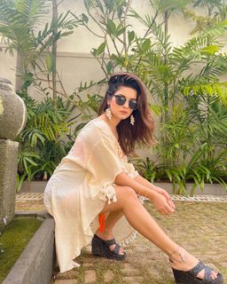 Avneet Kaur feet photo thumbnail