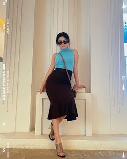 Avneet Kaur feet photo thumbnail