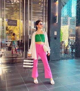 Avneet Kaur feet photo thumbnail