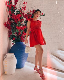 Avneet Kaur feet photo thumbnail