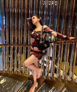 Avneet Kaur feet photo thumbnail