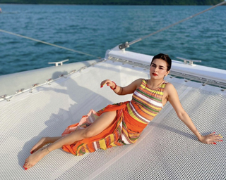 Avneet Kaur feet photo thumbnail