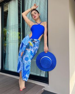 Avneet Kaur feet photo thumbnail