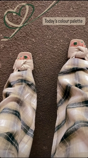 Avneet Kaur feet photo thumbnail