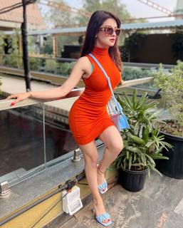 Avneet Kaur feet photo thumbnail