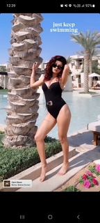 Avneet Kaur feet photo thumbnail